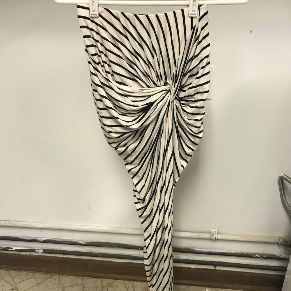 Fun, fitted, skirt
